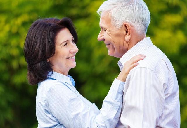 中老年人患颈腰椎病的原因 如何预防腰椎病